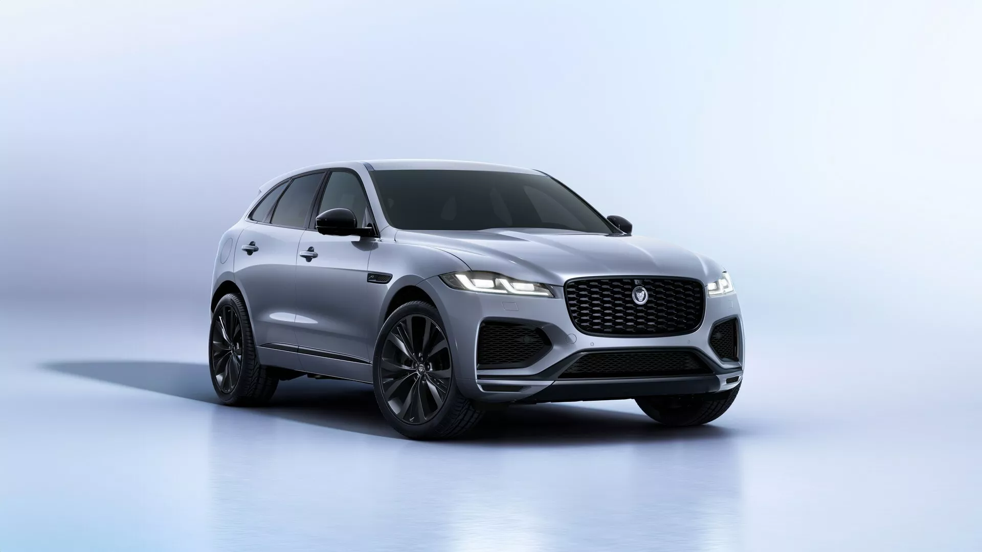 f-pace-النسخة-الأخيرة